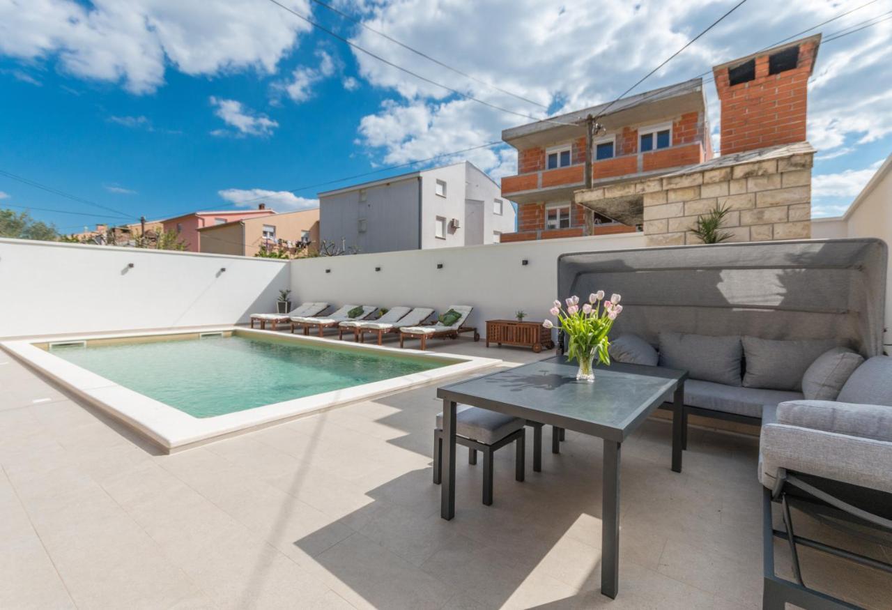 Apartment Jakov With A Pool Zadar Exterior photo