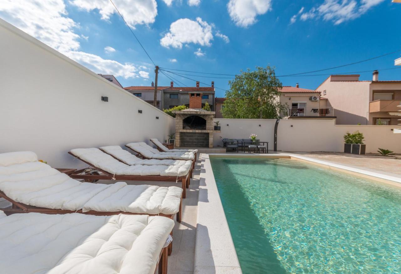 Apartment Jakov With A Pool Zadar Exterior photo